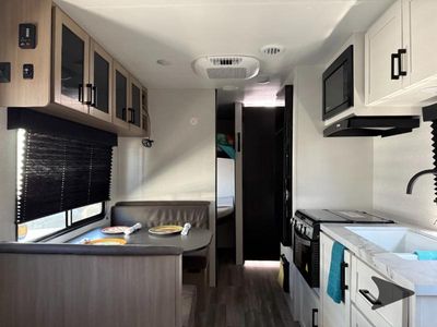 2026 Jayco Jay Flight SLX — photo 10 view
