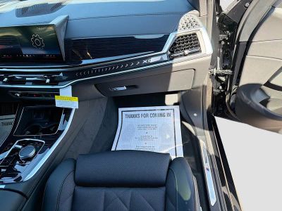 2026 BMW X5 — photo 17 view