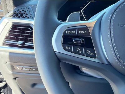 2026 BMW X5 — photo 37 view