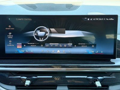 2026 BMW X5 — photo 34 view