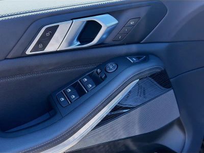 2026 BMW X5 — photo 22 view