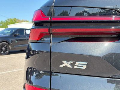 2026 BMW X5 — photo 10 view