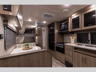 2022 Grand Design Imagine XLS — photo 32 view