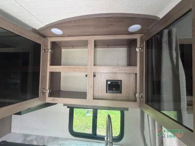 2022 Grand Design Imagine XLS — photo 15 view
