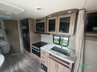 2022 Grand Design Imagine XLS — photo 10 view