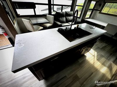 2024 Grand Design Solitude - Photo 7