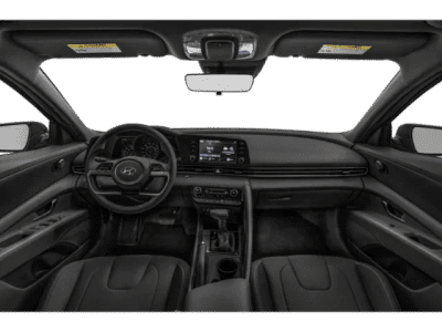 2023 Hyundai Elantra - Photo 5