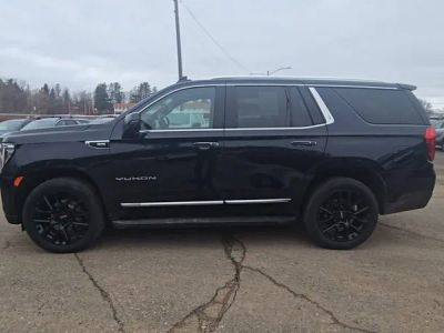 2022 GMC Yukon — detail view