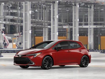 2026 Toyota Corolla Hatchback - Photo 4