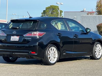 2013 Lexus CT 200h - Photo 2