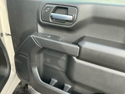 2026 Chevrolet Silverado 1500 — photo 21 view