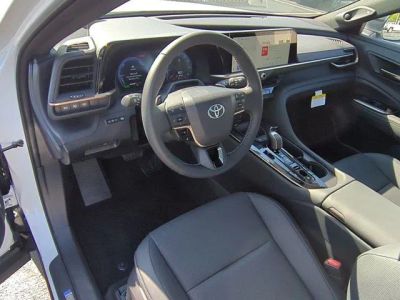 2025 Toyota Crown Signia - Photo 9
