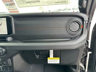 2026 Jeep Gladiator — photo 51 view