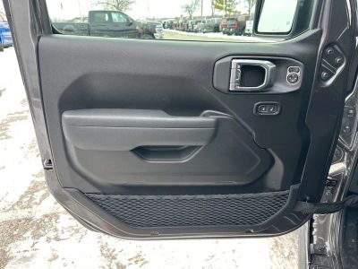 2026 Jeep Gladiator — photo 52 view
