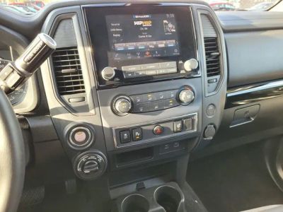 2024 Nissan Titan — photo 17 view