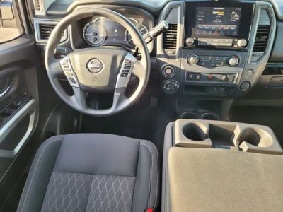 2024 Nissan Titan — photo 11 view