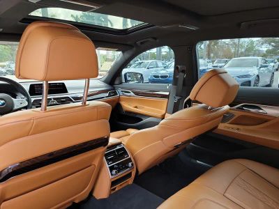 2022 BMW 7 Series — photo 11 view