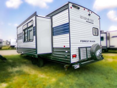 2025 Forest River RV Cherokee Grey Wolf - Photo 5