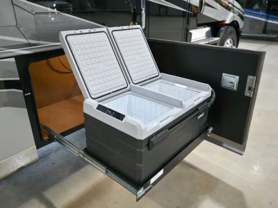 2026 Entegra CENTURION — photo 40 view