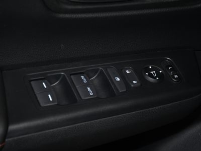 2025 Honda CR-V Hybrid - Photo 10