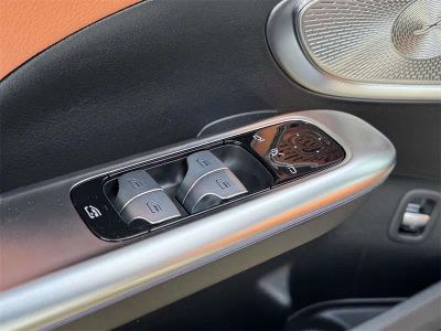 2026 Mercedes-Benz C-Class — photo 18 view