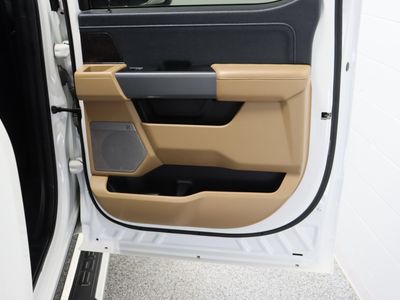 2024 Ford Super Duty F-250 4WD — photo 37 view