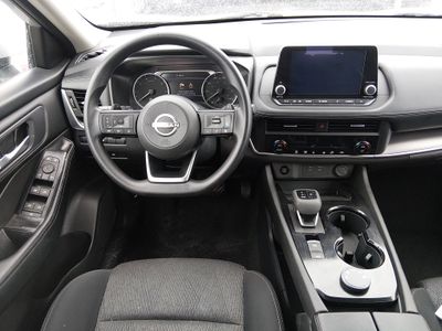 2024 Nissan Rogue - Photo 12