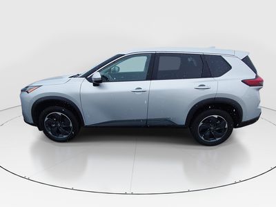 2024 Nissan Rogue - Photo 4