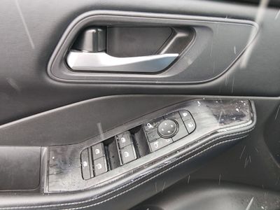 2024 Nissan Rogue - Photo 17