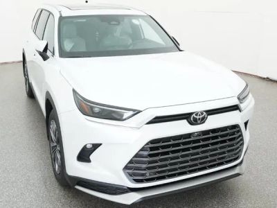 2026 Toyota Grand Highlander Hybrid - Photo 10