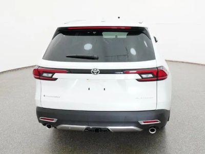 2026 Toyota Grand Highlander Hybrid - Photo 4