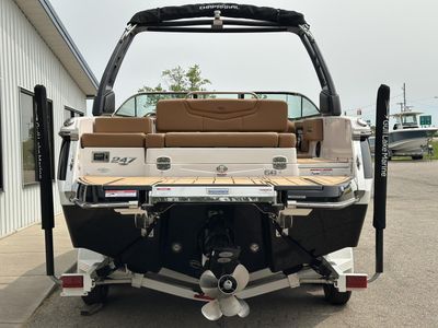 2025 Chaparral 247 SSX - Photo 7