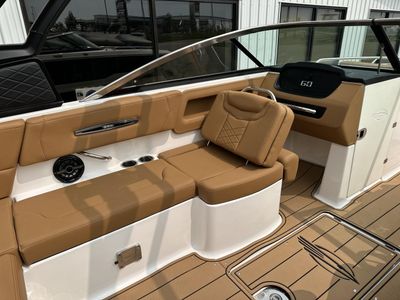 2025 Chaparral 247 SSX - Photo 19