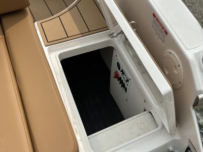 2025 Chaparral 247 SSX - Photo 49