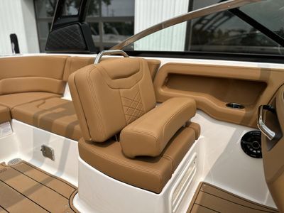 2025 Chaparral 247 SSX - Photo 26