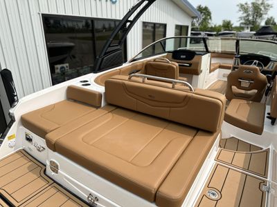 2025 Chaparral 247 SSX - Photo 15