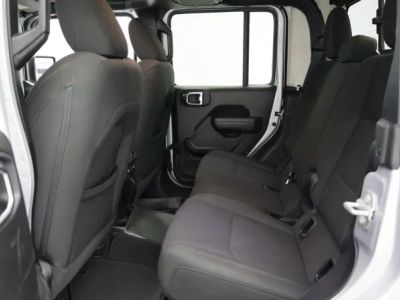 2023 Jeep Gladiator — photo 19 view