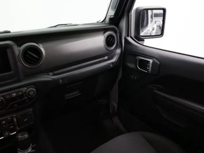 2023 Jeep Gladiator — photo 24 view