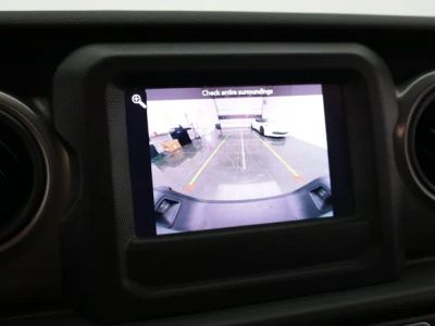 2023 Jeep Gladiator — photo 14 view