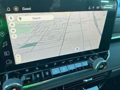 2026 Chevrolet Colorado — photo 12 view