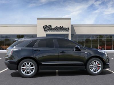 2025 Cadillac XT5 — detail view