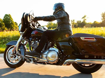 2022 Harley-Davidson Electra Glide Standard - Photo 4