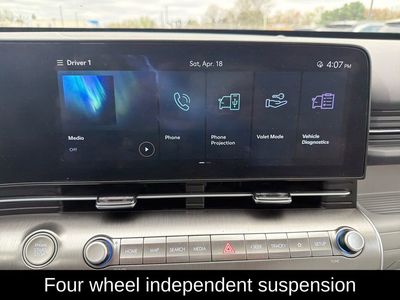 2025 Hyundai Kona SEL - Photo 20