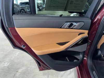 2025 BMW X6 — photo 16 view