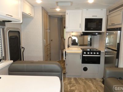 2024 Thor Motor Coach Quantum LC - Photo 5
