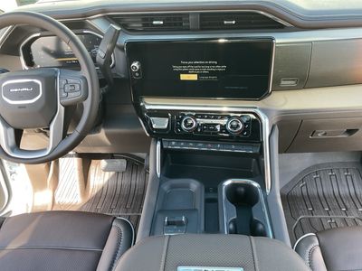 2026 GMC Sierra 3500HD — photo 13 view