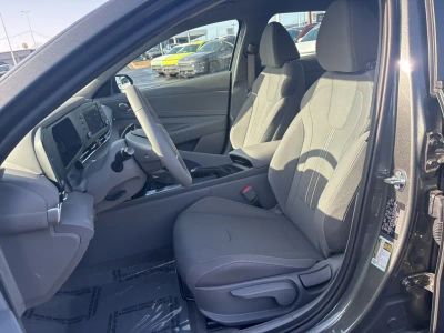 2026 Hyundai Elantra - Photo 8