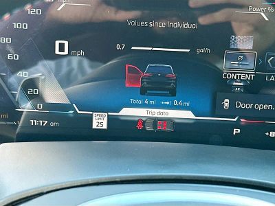 2026 BMW X5 — photo 9 view