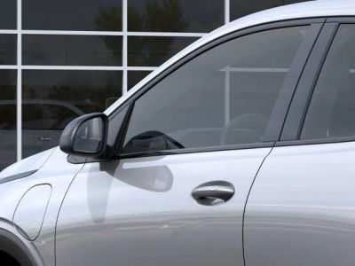 2027 Chevrolet Bolt - Photo 55