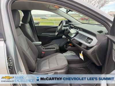 2027 Chevrolet Bolt - Photo 23